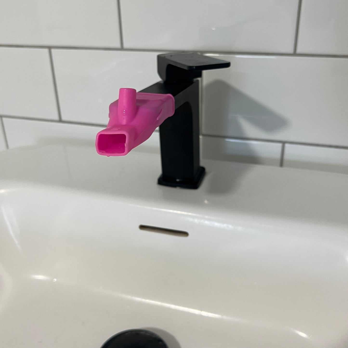 Bathroom Tap Water Extender — Silicone