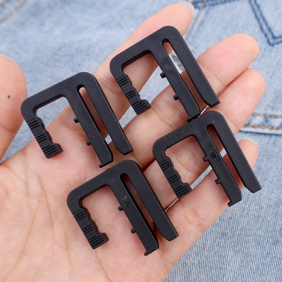 Adjustable Waist Clip – No Belt, No Fuss