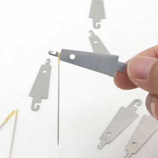 Needle Threader — Flat Metal