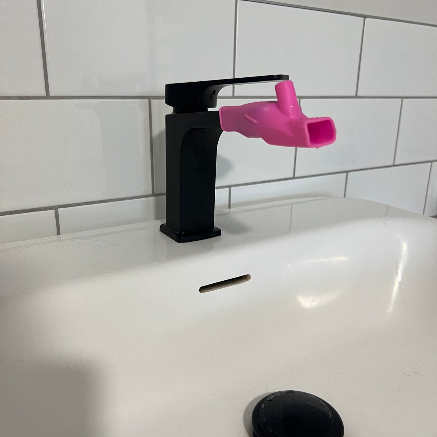 Bathroom Tap Water Extender — Silicone