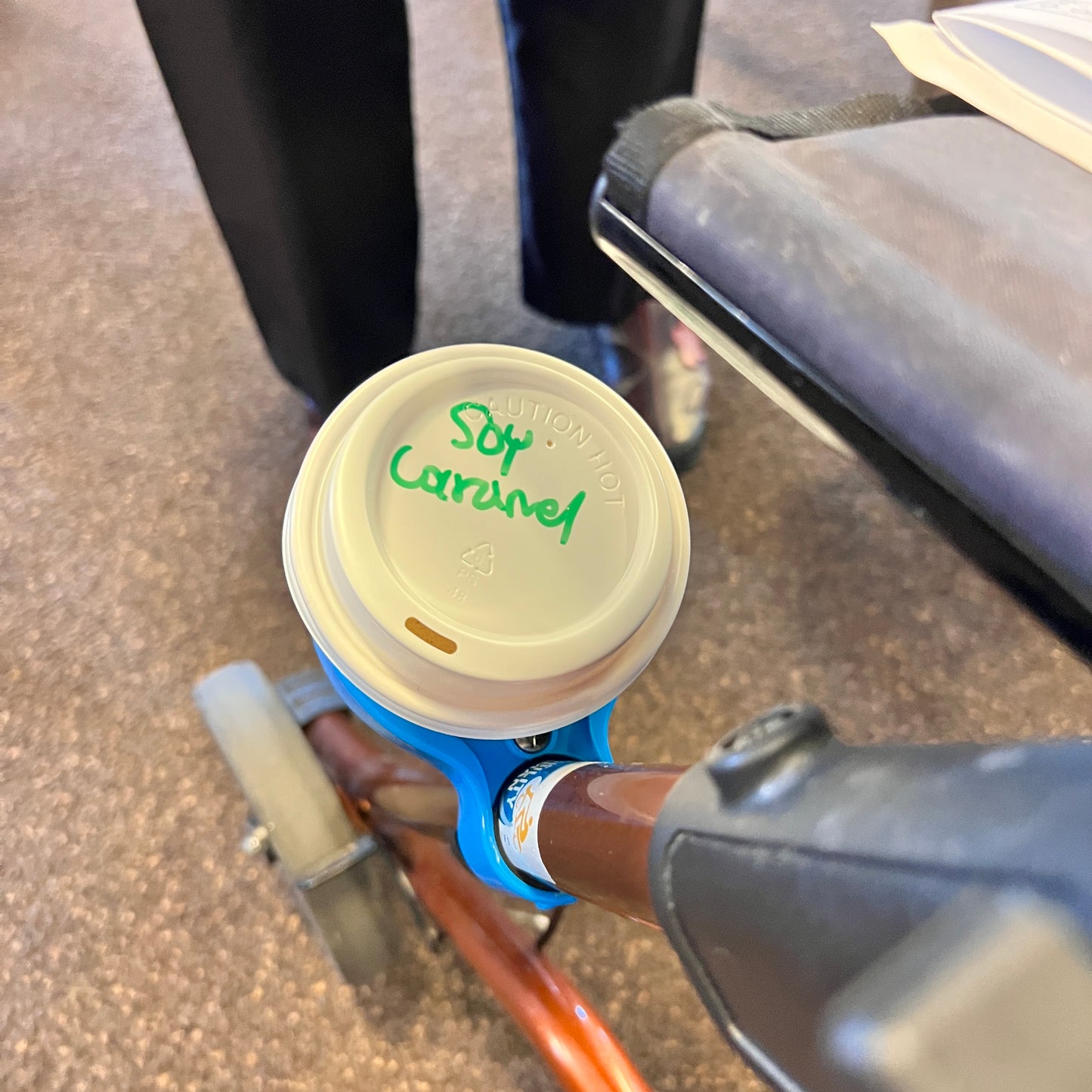 ComfyCup — Public Transport Drink Holder