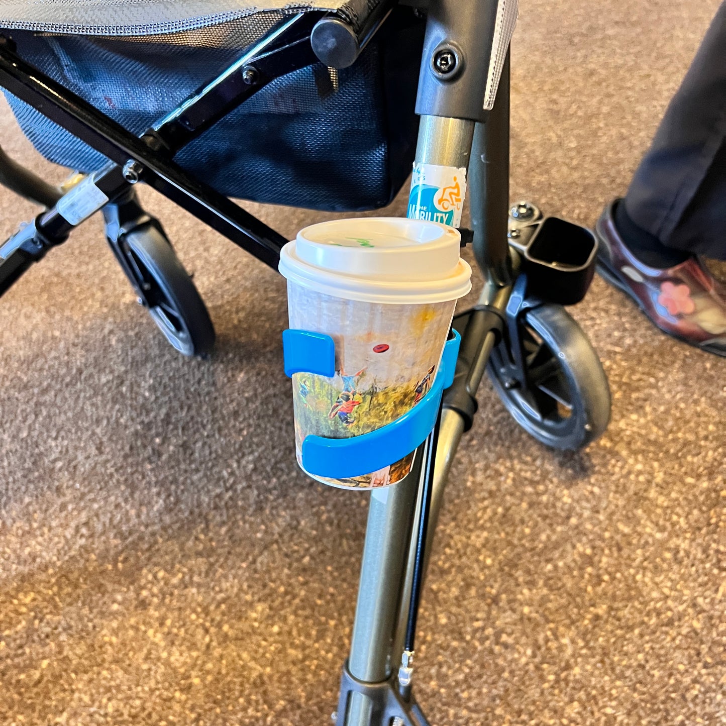 ComfyCup — Public Transport Drink Holder