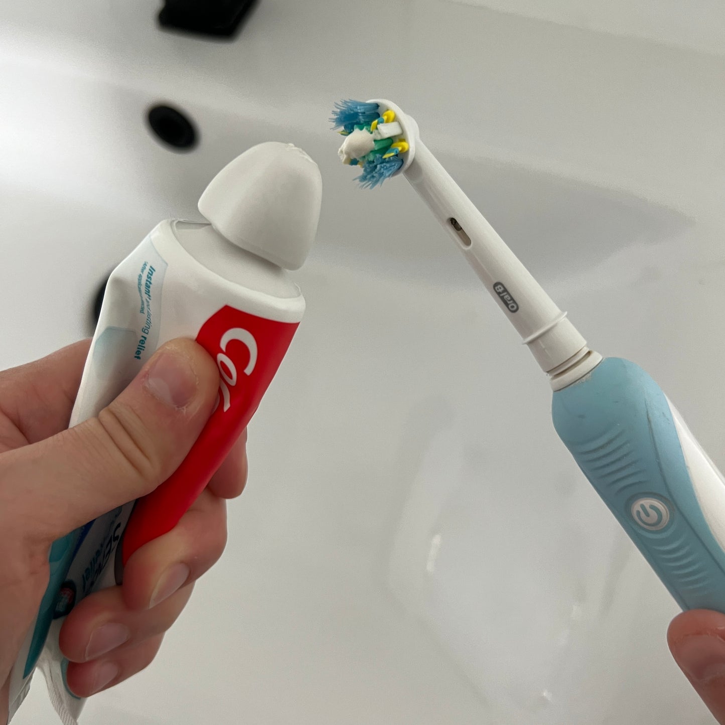 Toothpaste Self-Sealing Cap